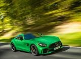 mercedes-benz_2017_amg_gt_r_016.jpg