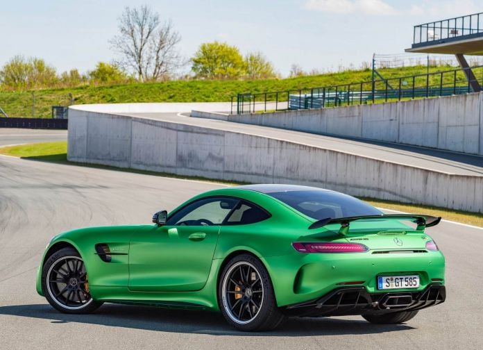2017 Mercedes-Benz AMG GT R - фотография 22 из 157