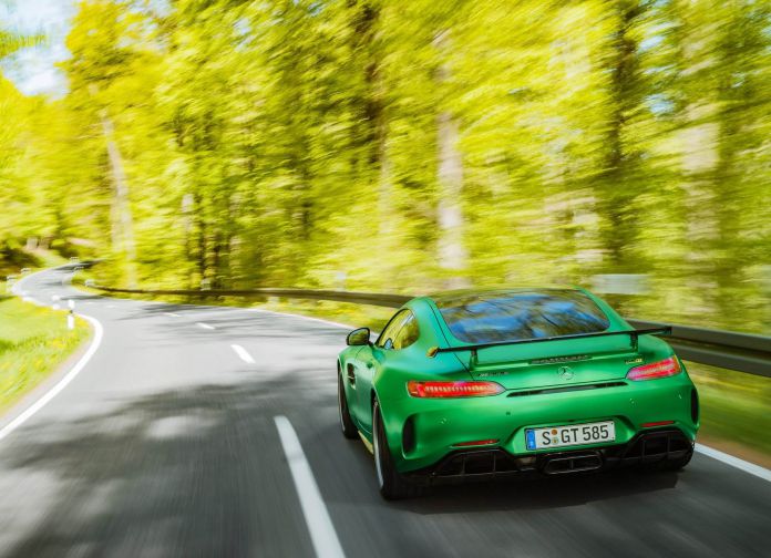 2017 Mercedes-Benz AMG GT R - фотография 28 из 157 2017 Mercedes-Benz AMG GT R - фотография 28 из 157