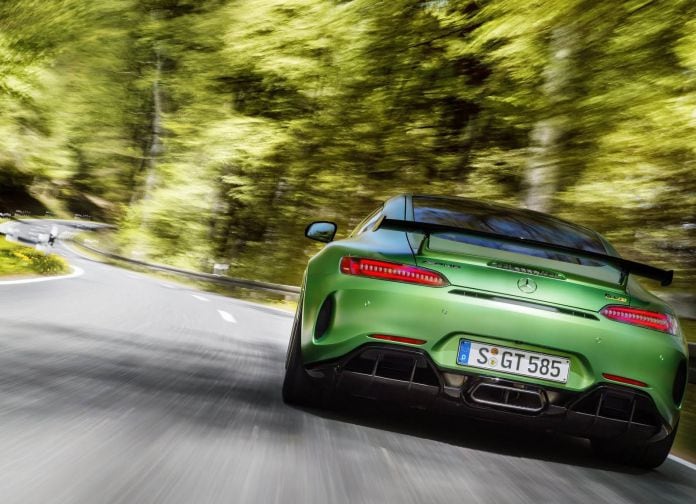 2017 Mercedes-Benz AMG GT R - фотография 36 из 157 2017 Mercedes-Benz AMG GT R - фотография 36 из 157