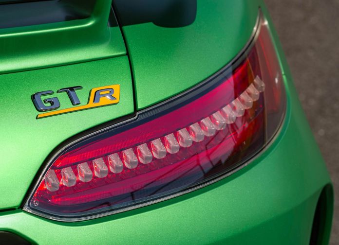 2017 Mercedes-Benz AMG GT R - фотография 45 из 157 2017 Mercedes-Benz AMG GT R - фотография 45 из 157