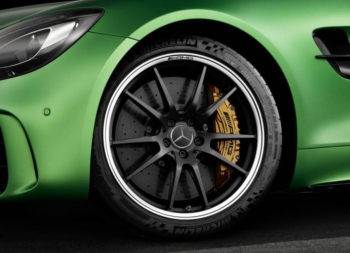 2017 Mercedes-Benz AMG GT R - фотография 47 из 157 2017 Mercedes-Benz AMG GT R - фотография 47 из 157