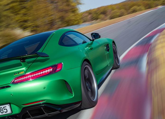 2017 Mercedes-Benz AMG GT R - фотография 48 из 157 2017 Mercedes-Benz AMG GT R - фотография 48 из 157