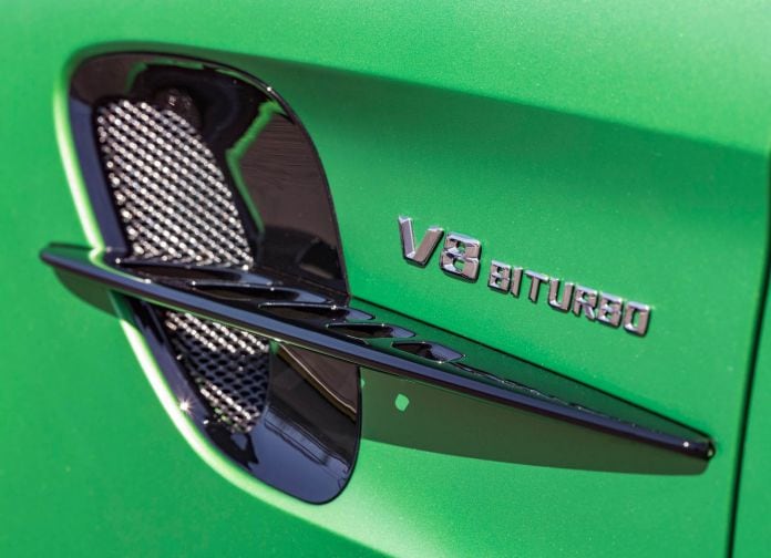 2017 Mercedes-Benz AMG GT R - фотография 51 из 157 2017 Mercedes-Benz AMG GT R - фотография 51 из 157
