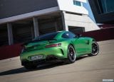 mercedes-benz_2017_amg_gt_r_062.jpg