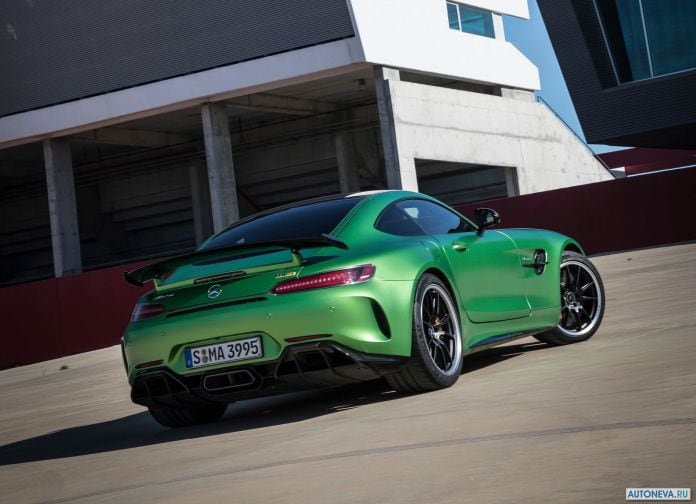 2017 Mercedes-Benz AMG GT R - фотография 62 из 157 2017 Mercedes-Benz AMG GT R - фотография 62 из 157