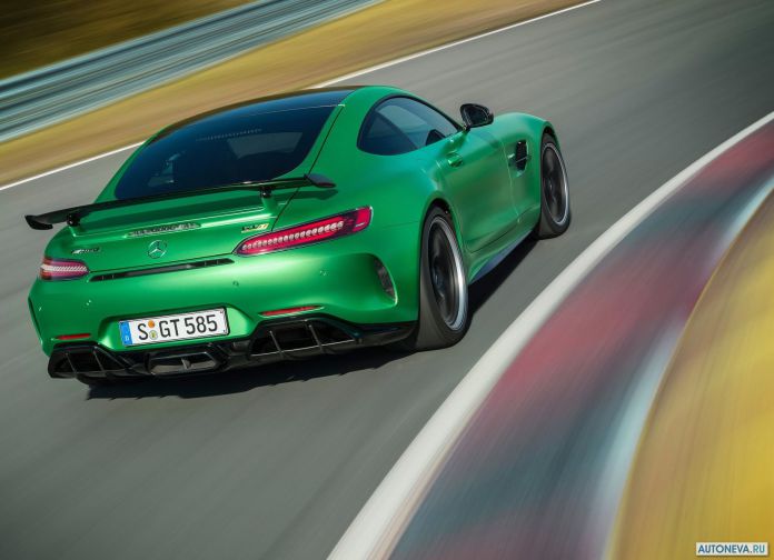 2017 Mercedes-Benz AMG GT R - фотография 64 из 157 2017 Mercedes-Benz AMG GT R - фотография 64 из 157