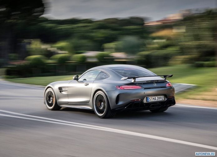 2017 Mercedes-Benz AMG GT R - фотография 73 из 157 2017 Mercedes-Benz AMG GT R - фотография 73 из 157