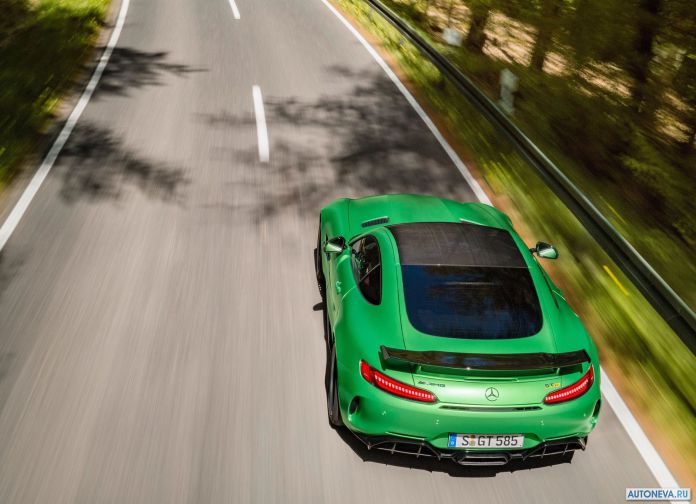 2017 Mercedes-Benz AMG GT R - фотография 76 из 157