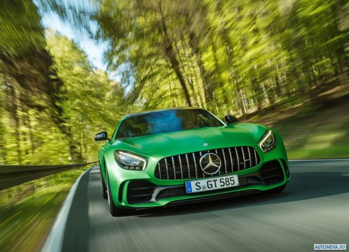 2017 Mercedes-Benz AMG GT R - фотография 84 из 157 2017 Mercedes-Benz AMG GT R - фотография 84 из 157