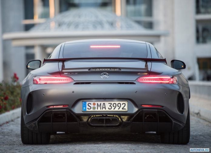 2017 Mercedes-Benz AMG GT R - фотография 90 из 157 2017 Mercedes-Benz AMG GT R - фотография 90 из 157