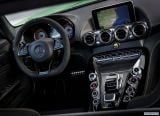 mercedes-benz_2017_amg_gt_r_100.jpg