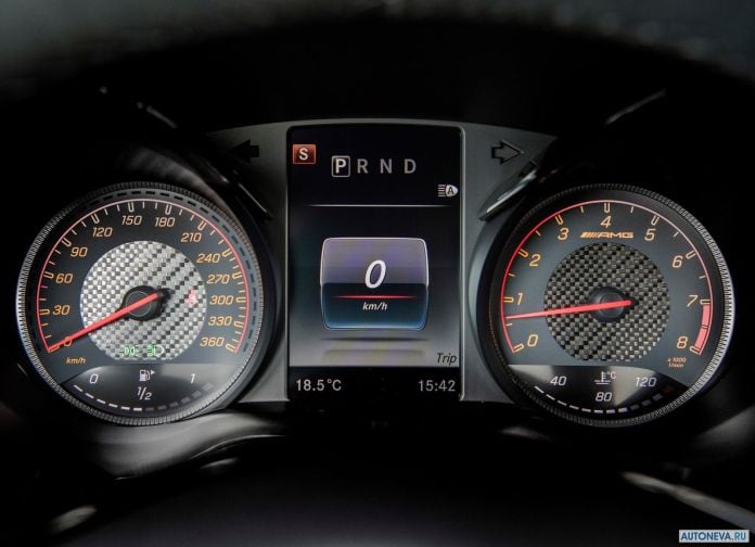 2017 Mercedes-Benz AMG GT R - фотография 103 из 157 2017 Mercedes-Benz AMG GT R - фотография 103 из 157