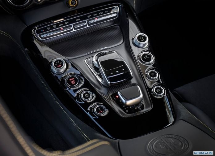 2017 Mercedes-Benz AMG GT R - фотография 108 из 157