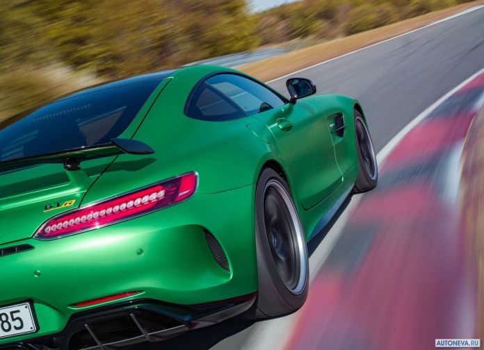 2017 Mercedes-Benz AMG GT R - фотография 128 из 157 2017 Mercedes-Benz AMG GT R - фотография 128 из 157