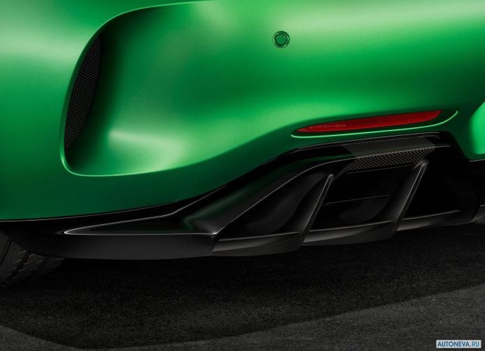 2017 Mercedes-Benz AMG GT R - фотография 138 из 157