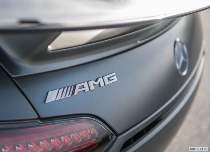 2017 Mercedes-Benz AMG GT R - фотография 139 из 157 2017 Mercedes-Benz AMG GT R - фотография 139 из 157