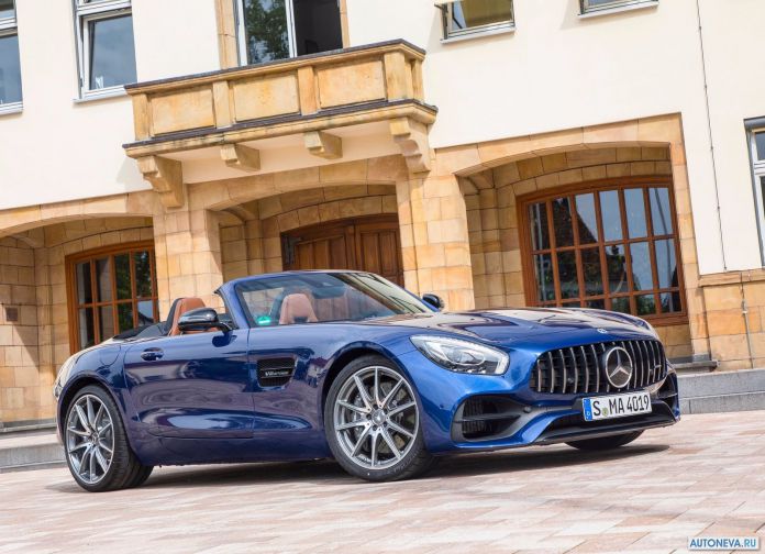 2017 Mercedes-Benz AMG GT Roadster - фотография 2 из 27 2017 Mercedes-Benz AMG GT Roadster - фотография 2 из 27