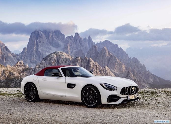 2017 Mercedes-Benz AMG GT Roadster - фотография 5 из 27