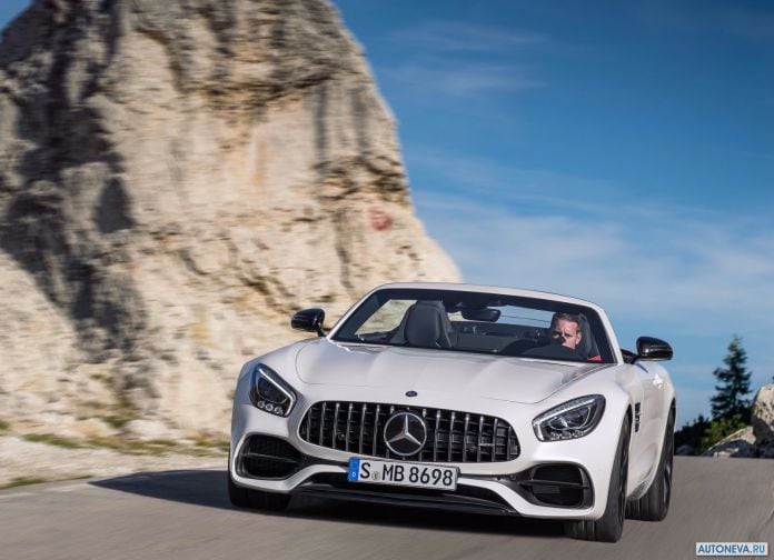 2017 Mercedes-Benz AMG GT Roadster - фотография 6 из 27