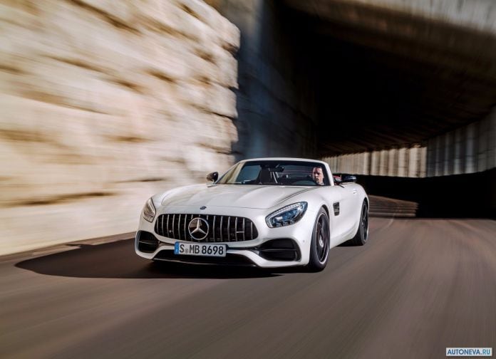 2017 Mercedes-Benz AMG GT Roadster - фотография 7 из 27 2017 Mercedes-Benz AMG GT Roadster - фотография 7 из 27