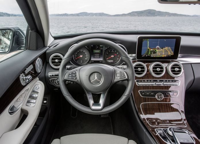 2017 Mercedes-Benz C350E - фотография 40 из 58 2017 Mercedes-Benz C350E - фотография 40 из 58