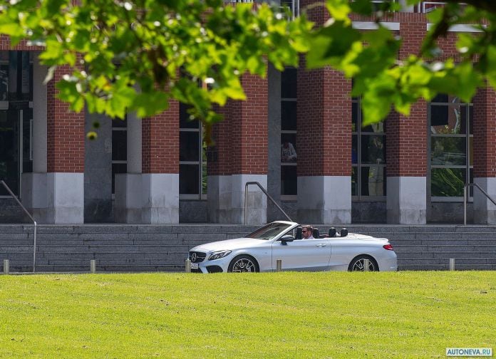 2017 Mercedes-Benz C43 AMG 4matic Cabriolet - фотография 28 из 87 2017 Mercedes-Benz C43 AMG 4matic Cabriolet - фотография 28 из 87