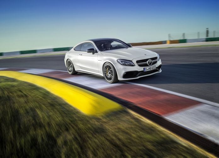 2017 Mercedes-Benz C63 AMG Coupe - фотография 2 из 148 2017 Mercedes-Benz C63 AMG Coupe - фотография 2 из 148