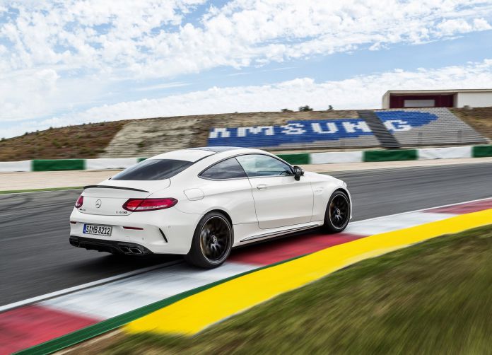 2017 Mercedes-Benz C63 AMG Coupe - фотография 17 из 148 2017 Mercedes-Benz C63 AMG Coupe - фотография 17 из 148