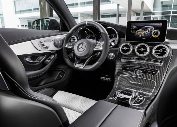 2017 Mercedes-Benz C63 AMG Coupe - фотография 24 из 148 2017 Mercedes-Benz C63 AMG Coupe - фотография 24 из 148
