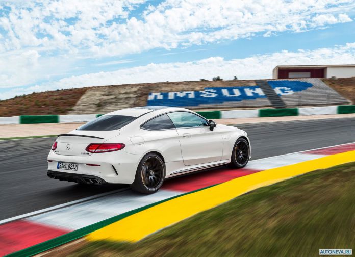 2017 Mercedes-Benz C63 AMG Coupe - фотография 40 из 148 2017 Mercedes-Benz C63 AMG Coupe - фотография 40 из 148