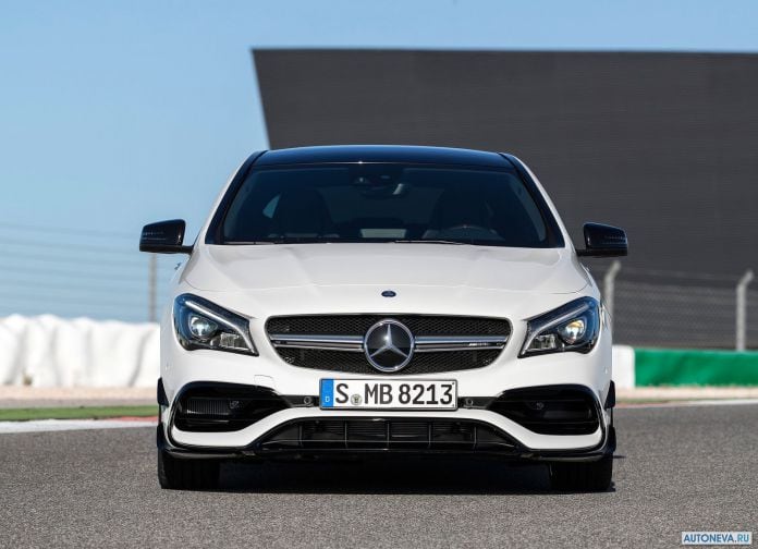 2017 Mercedes-Benz CLA45 AMG - фотография 9 из 12