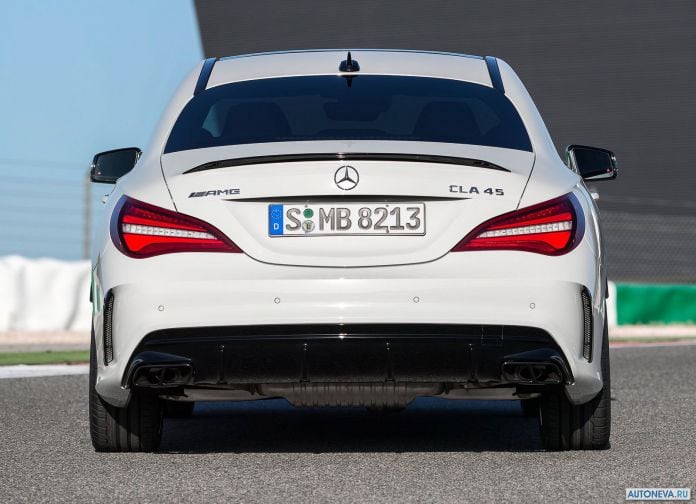 2017 Mercedes-Benz CLA45 AMG - фотография 10 из 12