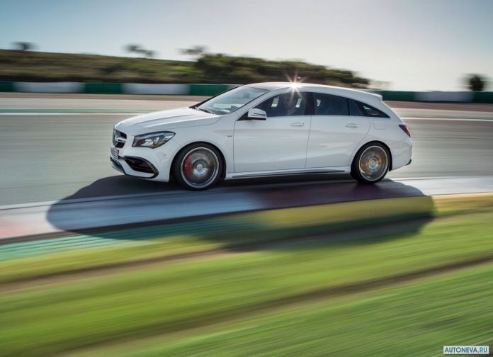 2017 Mercedes-Benz CLA45 AMG Shooting Brake - фотография 4 из 12