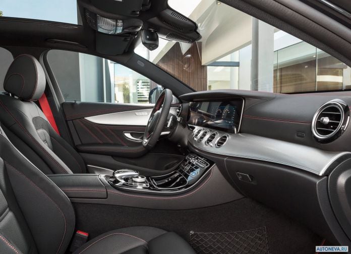 2017 Mercedes-Benz E43 AMG 4MATINC - фотография 15 из 16