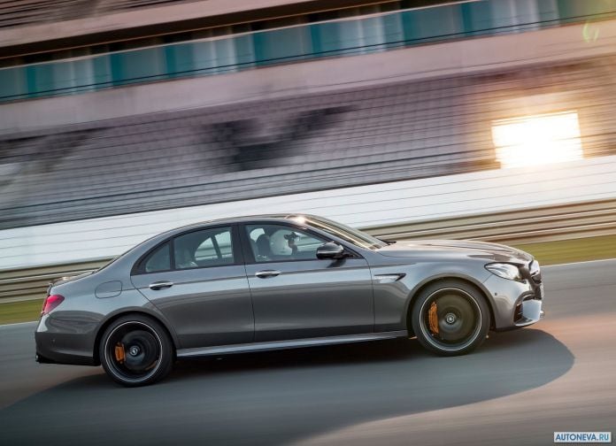 2017 Mercedes-Benz E63 AMG - фотография 18 из 230 2017 Mercedes-Benz E63 AMG - фотография 18 из 230