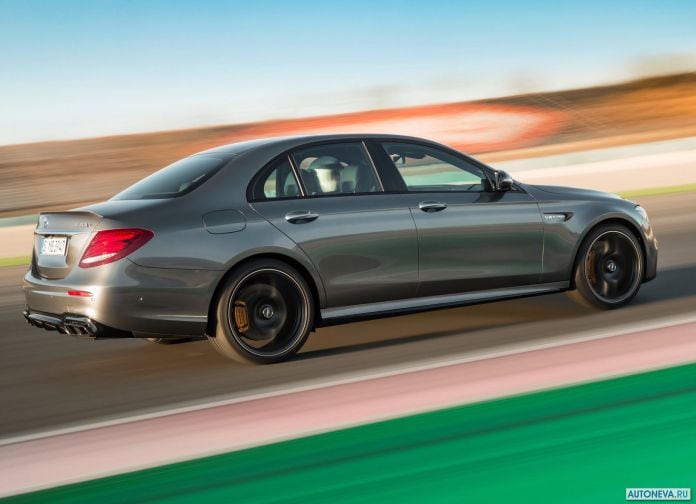 2017 Mercedes-Benz E63 AMG - фотография 24 из 230