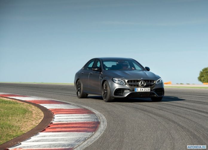 2017 Mercedes-Benz E63 AMG - фотография 51 из 230 2017 Mercedes-Benz E63 AMG - фотография 51 из 230
