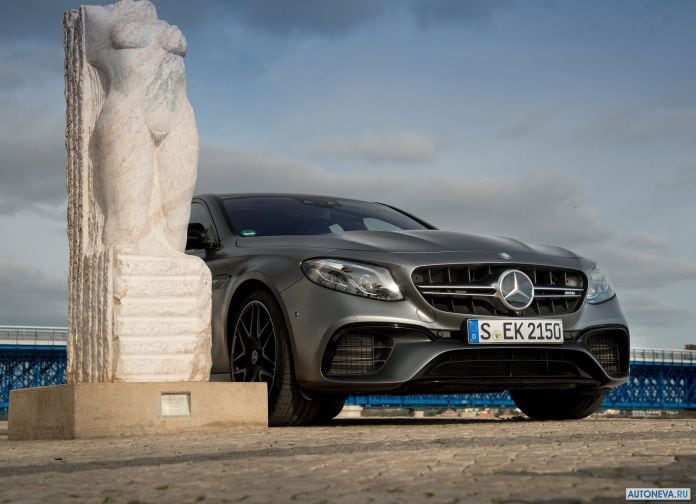 2017 Mercedes-Benz E63 AMG - фотография 72 из 230 2017 Mercedes-Benz E63 AMG - фотография 72 из 230