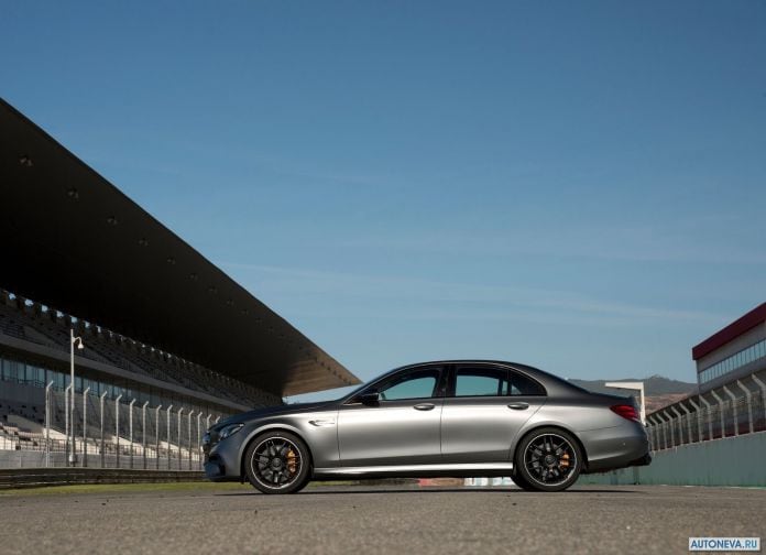 2017 Mercedes-Benz E63 AMG - фотография 80 из 230 2017 Mercedes-Benz E63 AMG - фотография 80 из 230