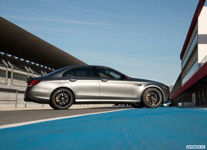 2017 Mercedes-Benz E63 AMG - фотография 82 из 230 2017 Mercedes-Benz E63 AMG - фотография 82 из 230