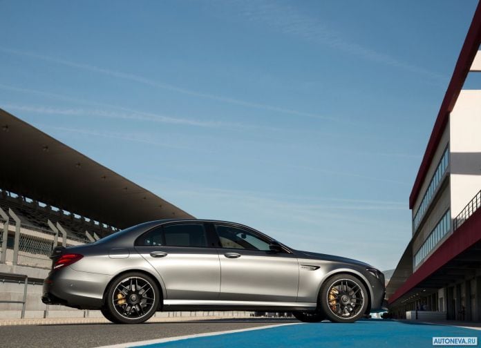 2017 Mercedes-Benz E63 AMG - фотография 83 из 230 2017 Mercedes-Benz E63 AMG - фотография 83 из 230