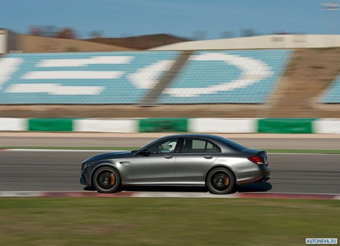 2017 Mercedes-Benz E63 AMG - фотография 92 из 230 2017 Mercedes-Benz E63 AMG - фотография 92 из 230