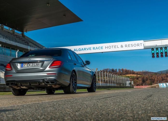 2017 Mercedes-Benz E63 AMG - фотография 102 из 230 2017 Mercedes-Benz E63 AMG - фотография 102 из 230