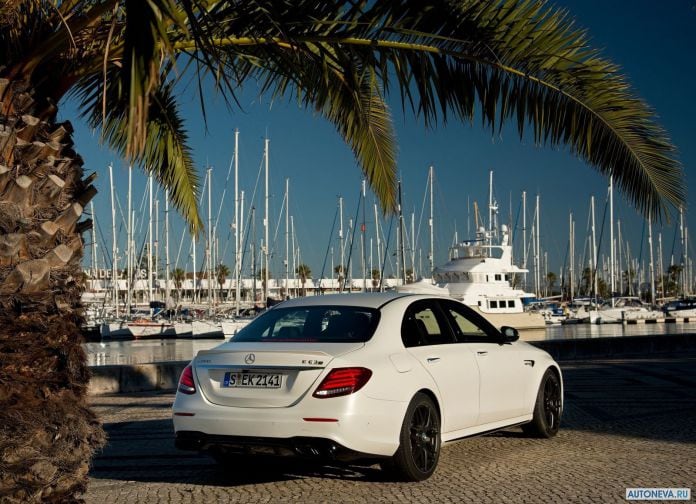 2017 Mercedes-Benz E63 AMG - фотография 112 из 230 2017 Mercedes-Benz E63 AMG - фотография 112 из 230
