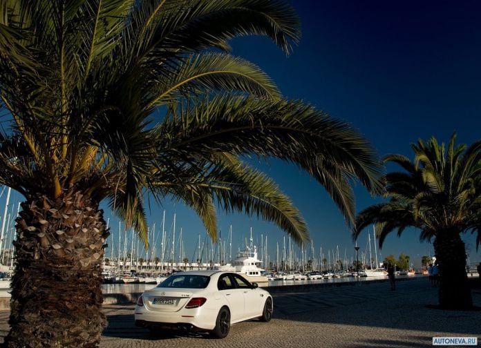 2017 Mercedes-Benz E63 AMG - фотография 114 из 230 2017 Mercedes-Benz E63 AMG - фотография 114 из 230