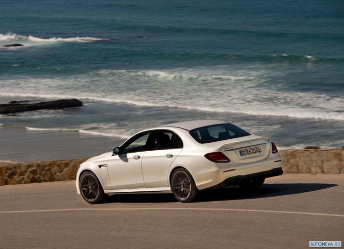 2017 Mercedes-Benz E63 AMG - фотография 117 из 230 2017 Mercedes-Benz E63 AMG - фотография 117 из 230