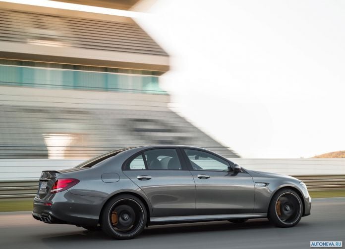 2017 Mercedes-Benz E63 AMG - фотография 134 из 230 2017 Mercedes-Benz E63 AMG - фотография 134 из 230
