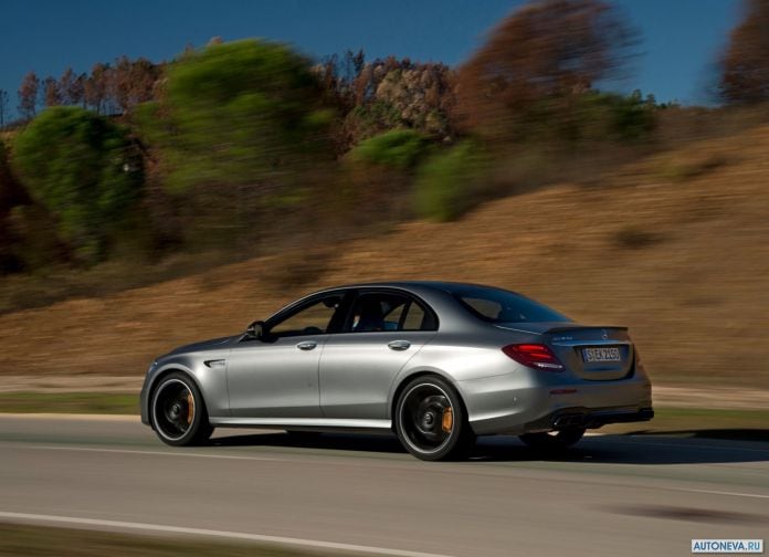 2017 Mercedes-Benz E63 AMG - фотография 138 из 230 2017 Mercedes-Benz E63 AMG - фотография 138 из 230