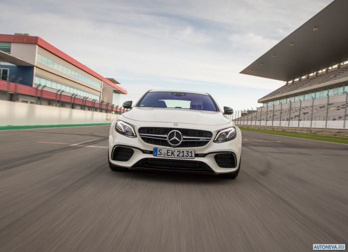 2017 Mercedes-Benz E63 AMG - фотография 157 из 230 2017 Mercedes-Benz E63 AMG - фотография 157 из 230